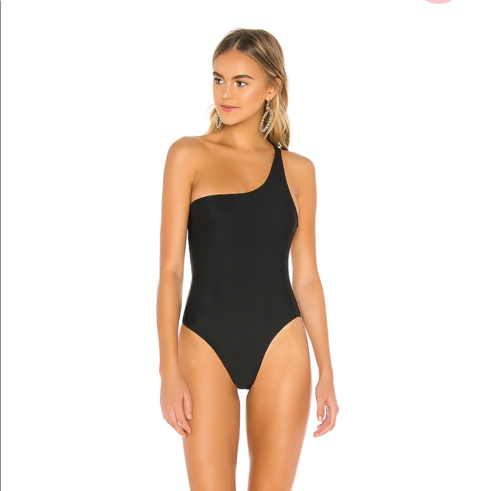 Mercedes One Piece in Black
Lovers and Friends